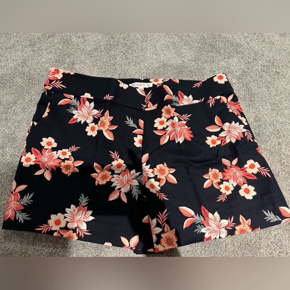Loft navy floral shorts size 14